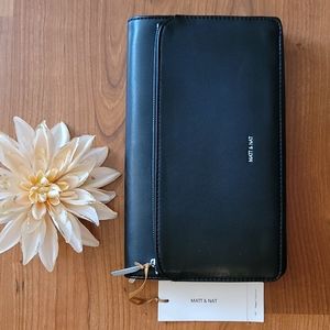 MATT & NAT Black Loom Clutch